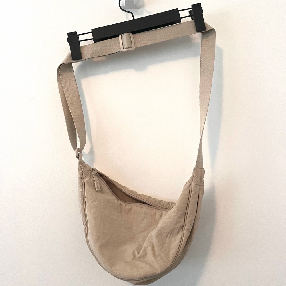 Uniqlo Round Mini Shoulder Bag